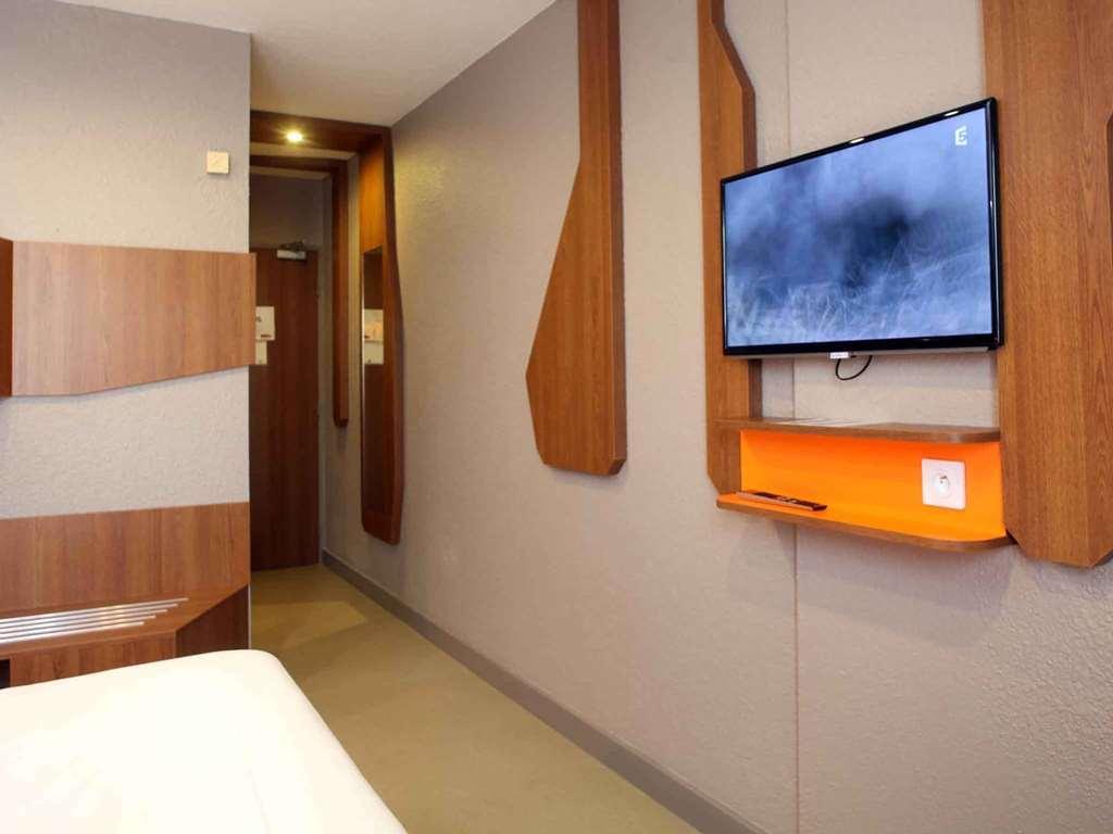 Ibis Styles Gien Hotel Exterior photo