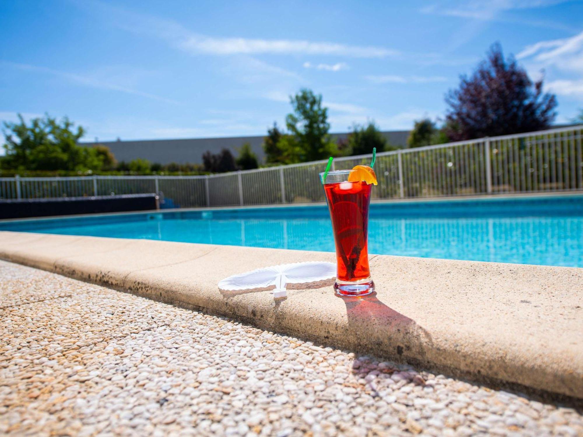 Ibis Styles Gien Hotel Exterior photo