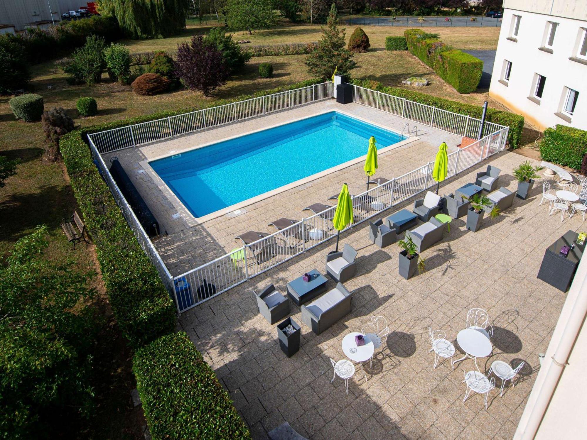 Ibis Styles Gien Hotel Exterior photo