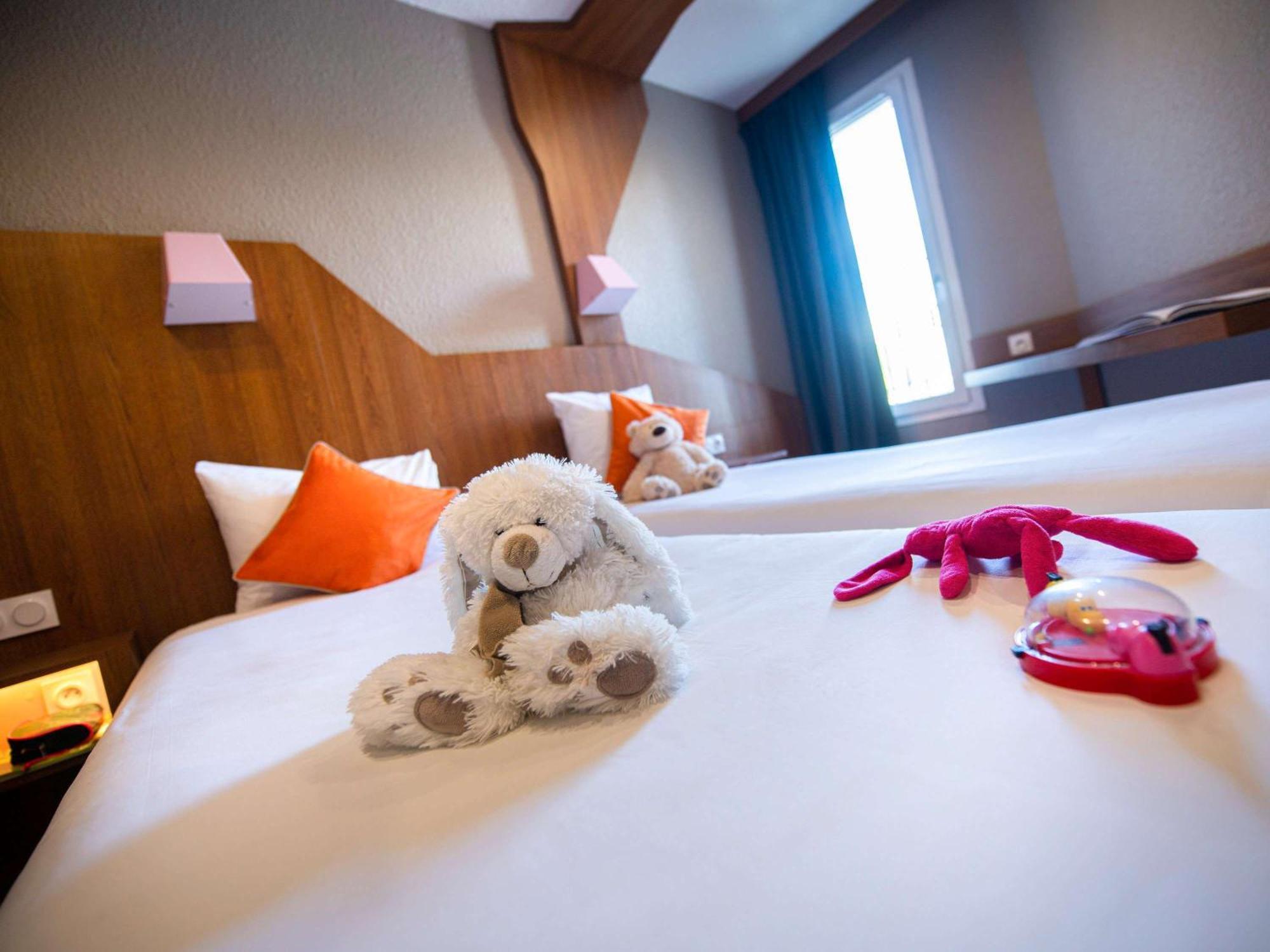 Ibis Styles Gien Hotel Exterior photo