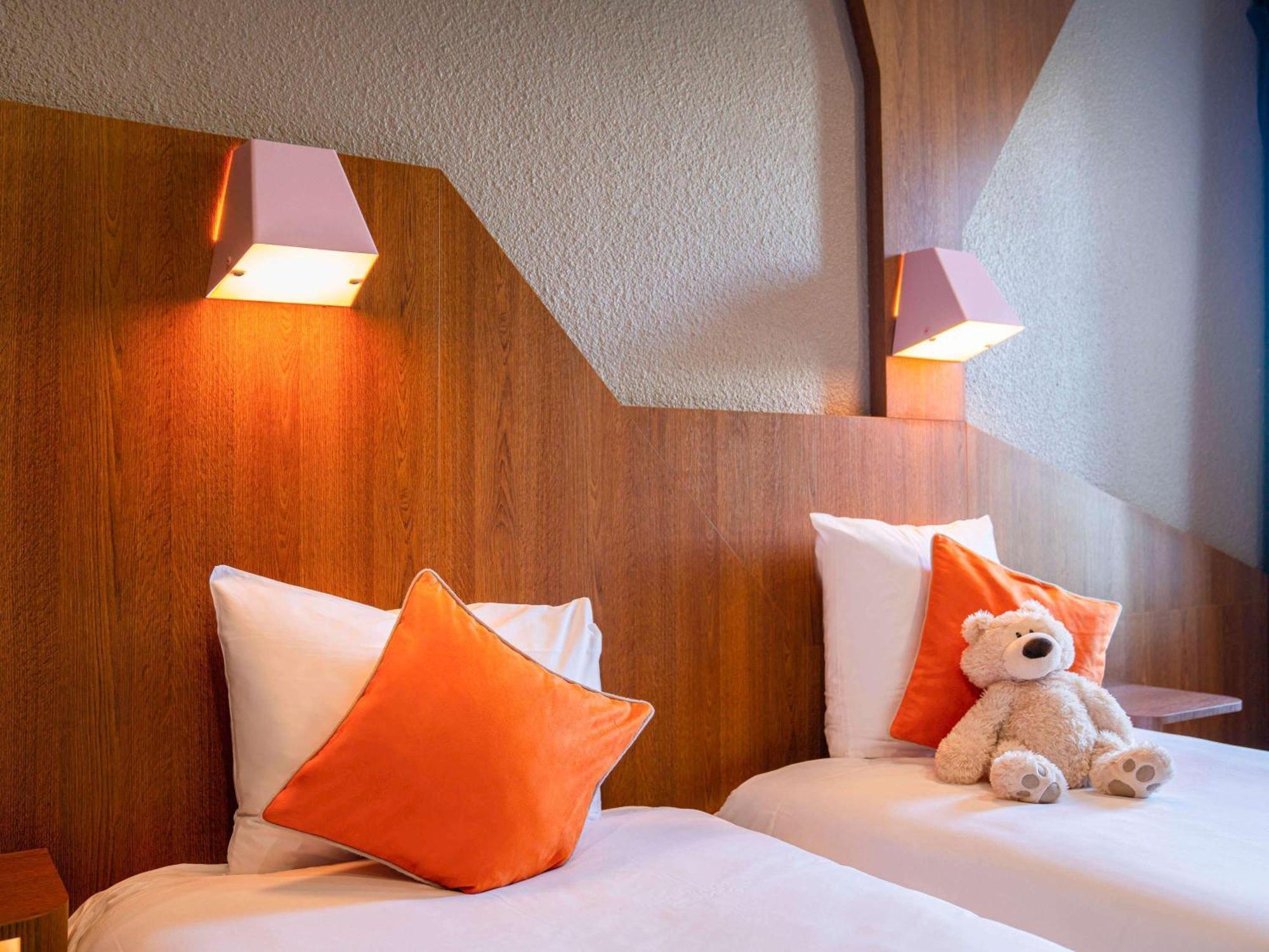 Ibis Styles Gien Hotel Exterior photo